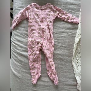 Gerber 6-9 month footed pajamas